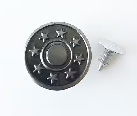 8 STAR BUTTON - A/Silver